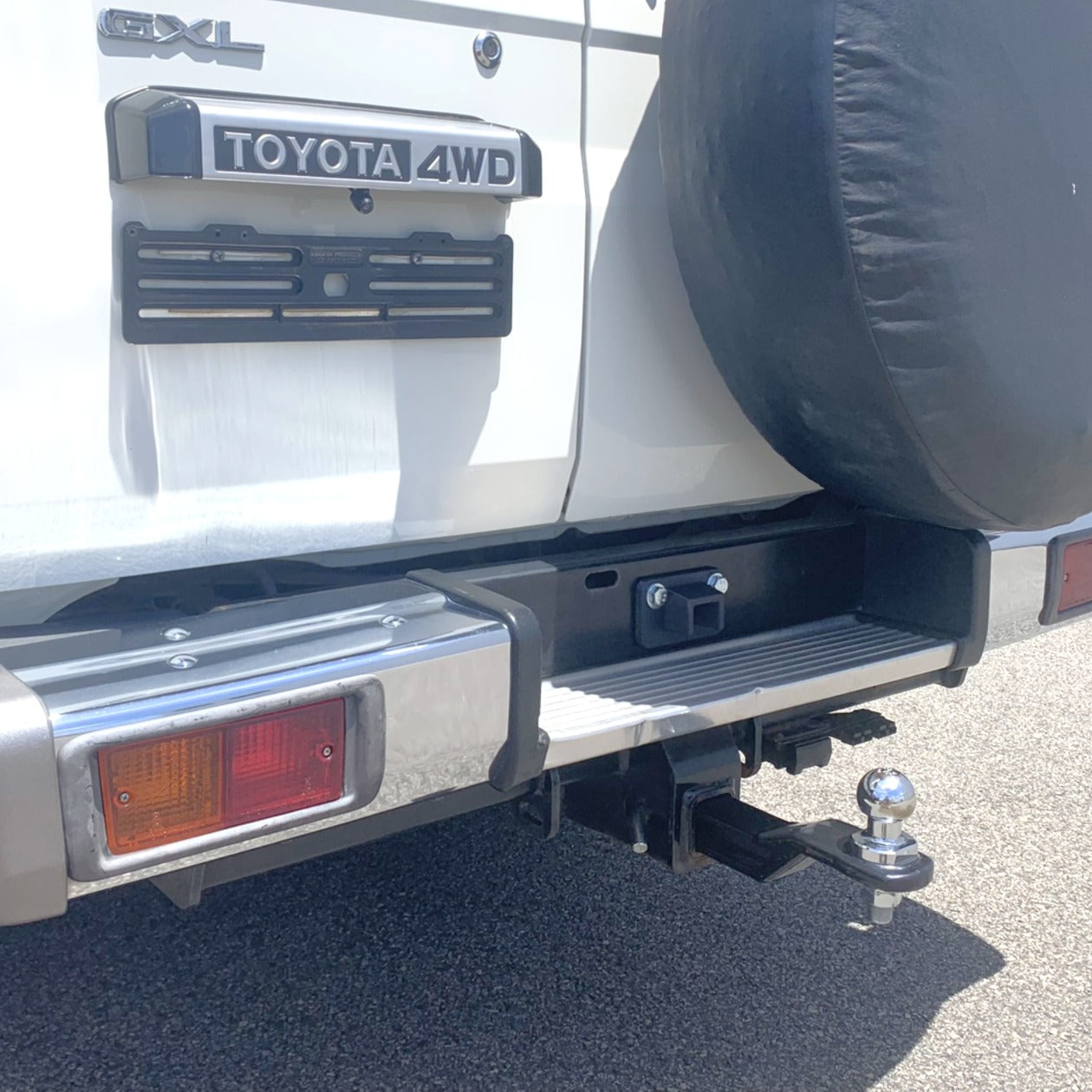 Toyota Landcruiser 70 Series Rear-View/Reverse Camera Mount